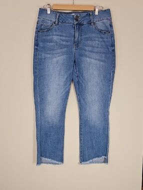 CAbi Jeans Hi-Low Crop Raw Hem Ankle Jeans Light Blue Wash Size 10 Fringe Hem